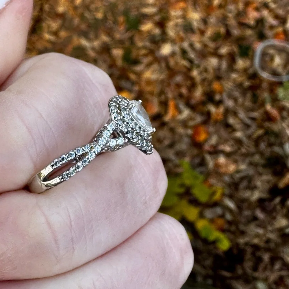 CZ Vera wang replica, .925 silver, size 5.5 - Picture 4 of 7